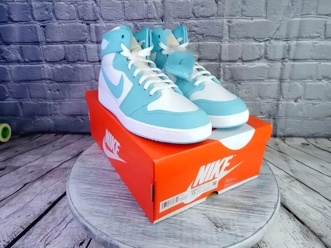 浅蓝色调,「蒂芙尼」既视感!AJ1KO你爱了吗